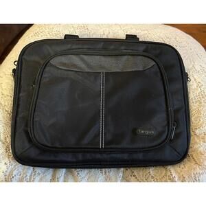 Targus Black Laptop Bag with Front Pocket and Handles